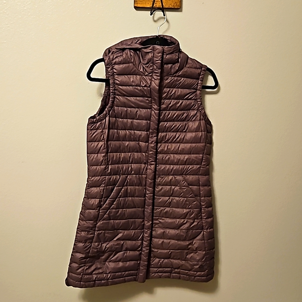 Mountain Hardwear Long packable vest with hood